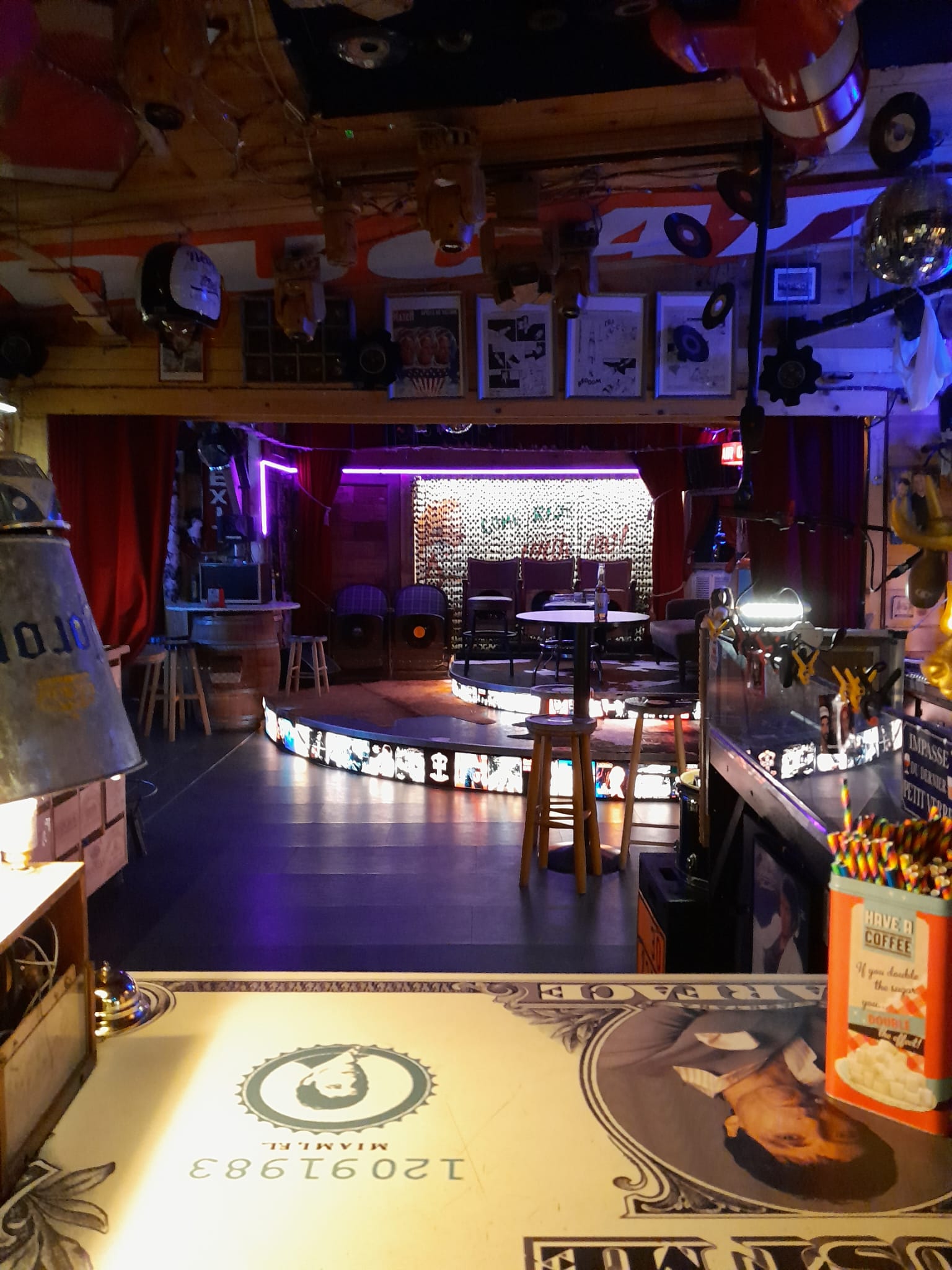 Fumoir Club - Interior ambiance